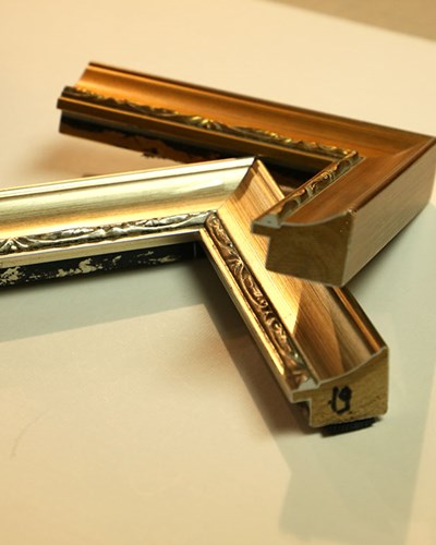 מסגרת עץ מודל 179